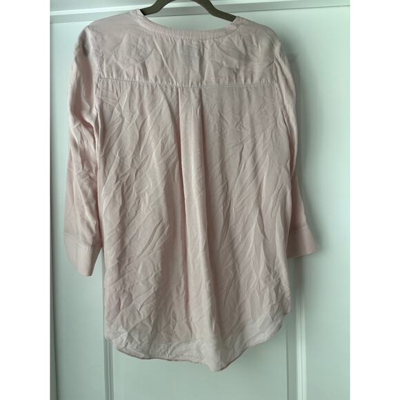 Anthropologie Maeve blush colored pleated front rayon blouse size 6 VGUC - Picture 3 of 6